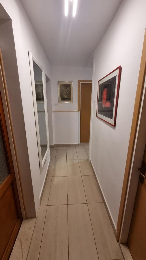 Apartment Vestibul Inn Split Exterior foto